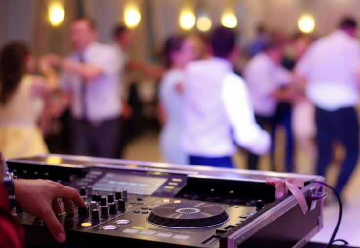 Deejay sonorisation de vin d'honneur mariage - Nord Mariage